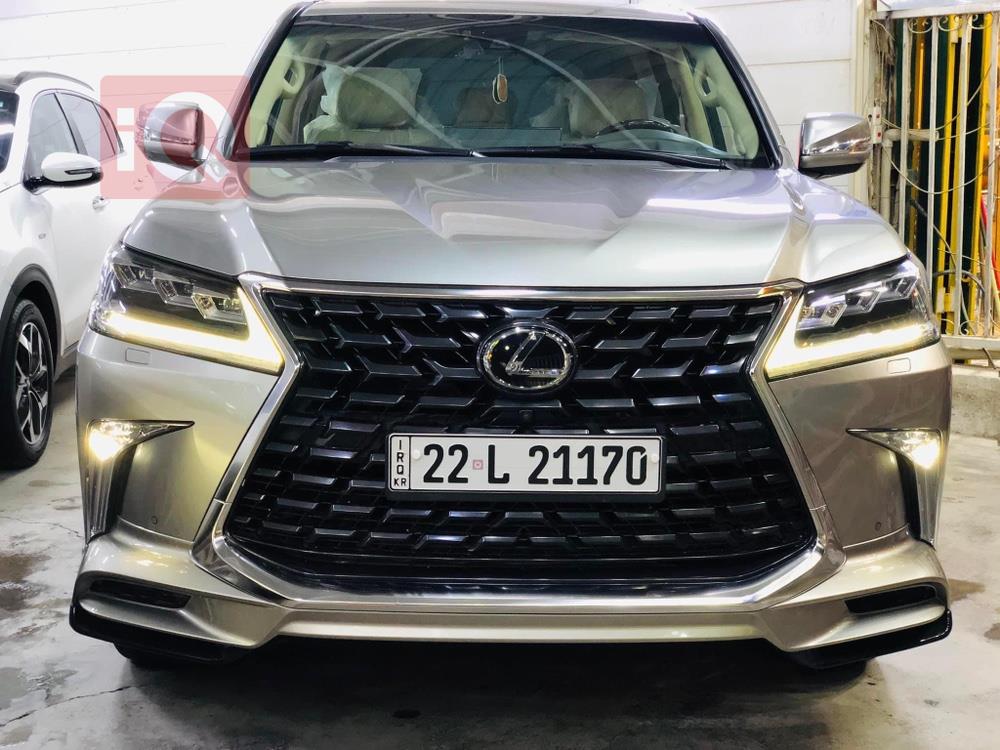 Lexus LX